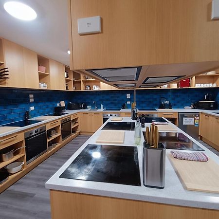 Хостел Urbanz Крайстчёрч Экстерьер фото The kitchen at the International Centre for Culinary Arts